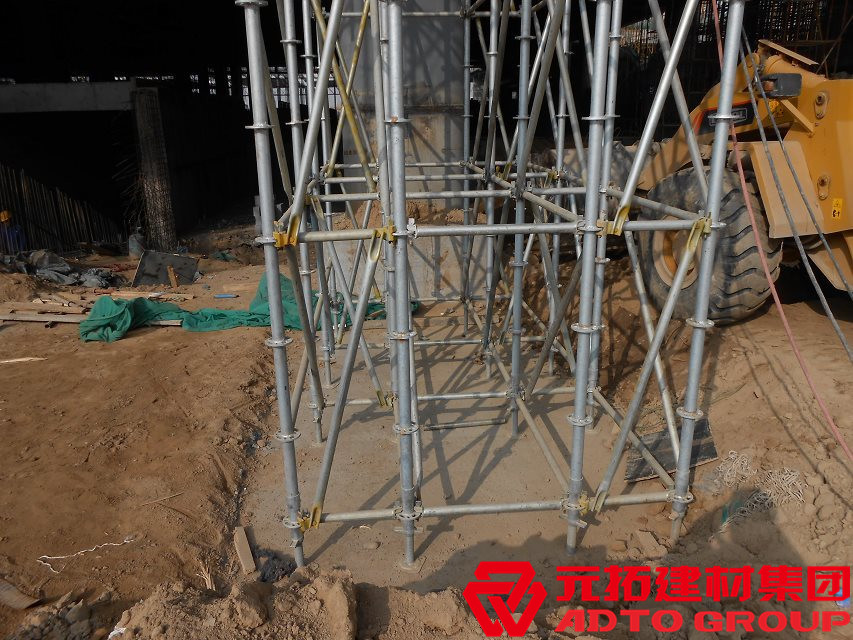 上海盤扣式腳手架生產(chǎn)廠家有幾家？盤扣式腳手架多少錢一噸？